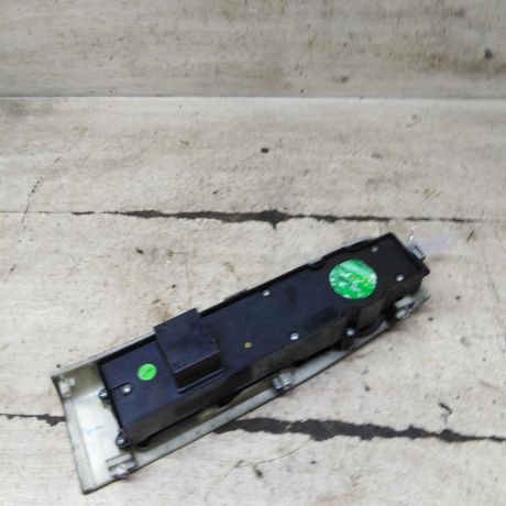 blok-upravleniia-steklopodieemnikami-geely-emgrand-ec7-art-111136-big-5