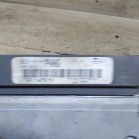 blok-upravleniia-dvigatelem-ford-focus-1-art-112103-big-4