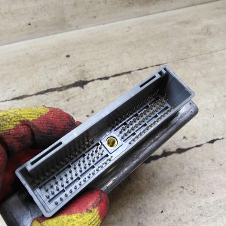 blok-upravleniia-dvigatelem-ford-focus-1-art-112103-big-1