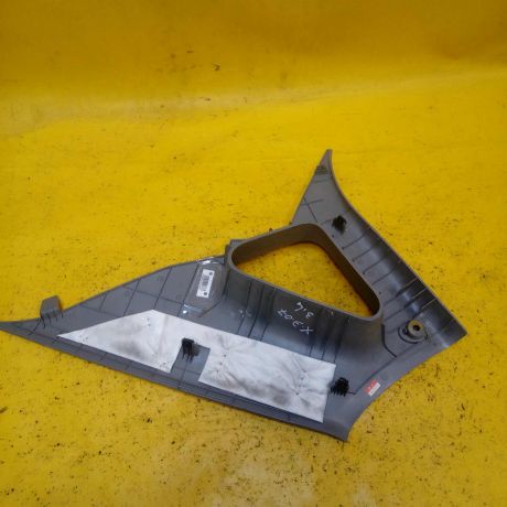 nakladka-zadnei-stoiki-hyundai-elantra-hd-art-13296-big-1