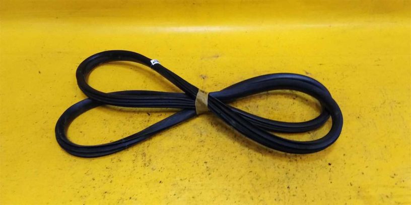 uplotnitelnaia-rezinka-dveri-peredniaia-pravaia-hyundai-getz-sa2-art-13926-big-0