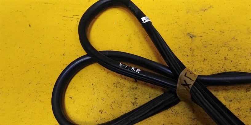 uplotnitelnaia-rezinka-dveri-zadniaia-pravaia-hyundai-getz-sa2-art-13927-big-1