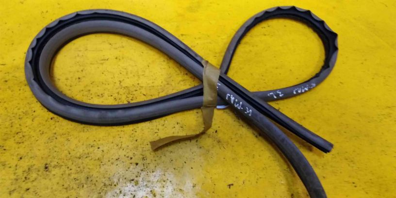 uplotnitelnaia-rezinka-dveri-zadniaia-levaia-kia-magentis-ii-art-14538-big-1