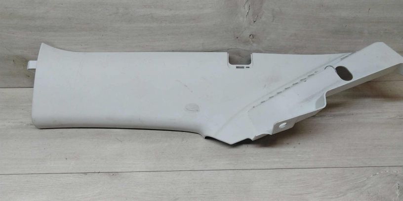 oblicovka-stoiki-zadnaia-pravaia-uglovaia-ford-focus-iii-art-15071-big-0