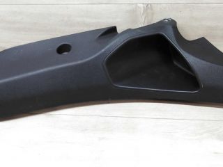 oblicovka-stoiki-zadnaia-pravaia-nizniaia-ford-focus-iii-art-15089