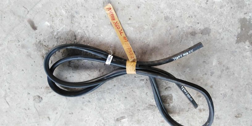 uplotnitelnaia-rezinka-dveri-lifan-x60-art-15309-big-2