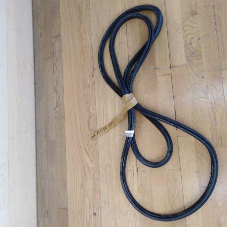 rezinka-uplotnitelnaia-dveri-skoda-octavia-a5-art-16329-big-0