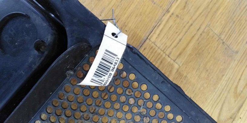 vodootvodiashhii-shhitok-volkswagen-polo-sedan-art-16794-big-2