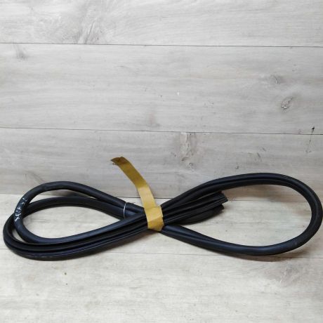 rezinka-uplotnitelnaia-dveri-hyundai-solaris-art-17037-big-1