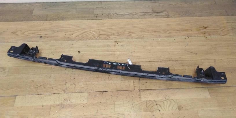 napravliaiushhaia-zadnego-bampera-volkswagen-transporter-t5-2007-g-art-17772-big-0