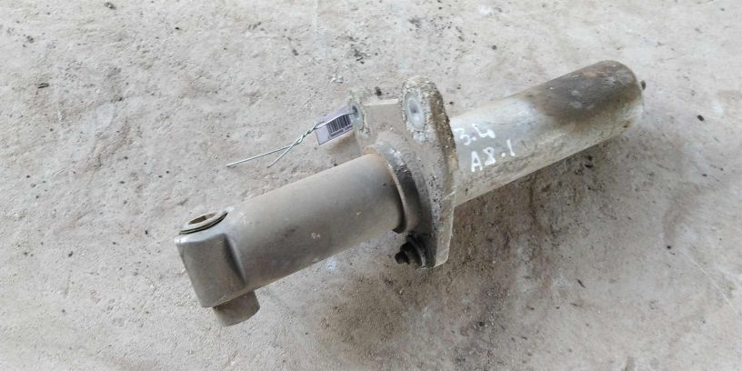 kronstein-zadnego-bampera-audi-a8-d2-art-18145-big-1