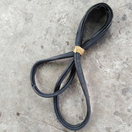 rezinka-uplotnitelnaia-bagaznika-fiat-albea-art-18489-big-0