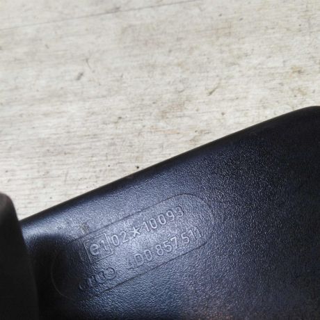 zerkalo-salona-audi-a8-d2-art-18799-big-3