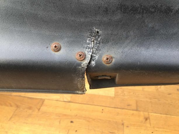 bamper-zadnii-audi-a4-b5-art-18857-big-3