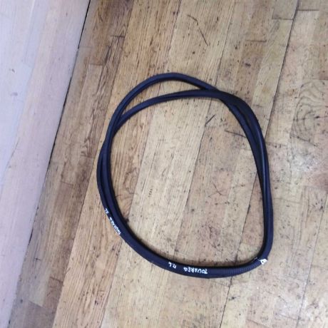 rezinka-uplotnitelnaia-volkswagen-touareg-art-19957-big-0