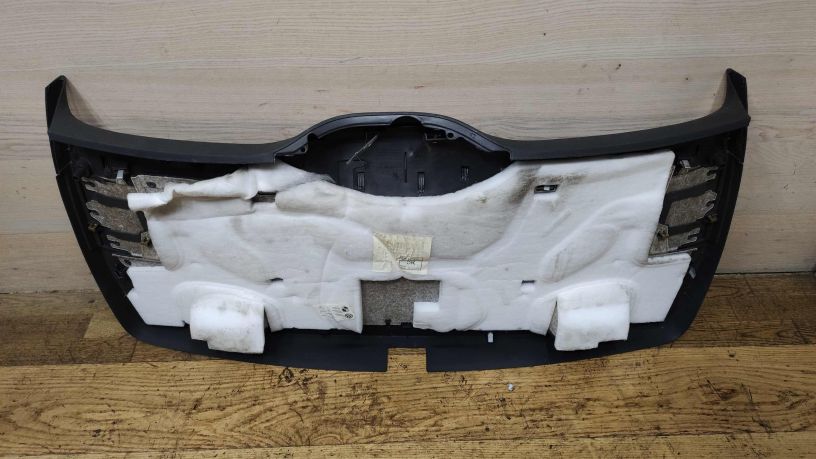 obsivka-kryski-bagaznika-volkswagen-touareg-art-20019-big-1