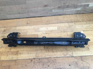 usilitel-perednego-bampera-volkswagen-touareg-2005-art-20571