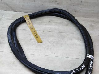 rezinka-uplotnitelnaia-dveri-zadniaia-pravaia-audi-a6-c6-art-20903