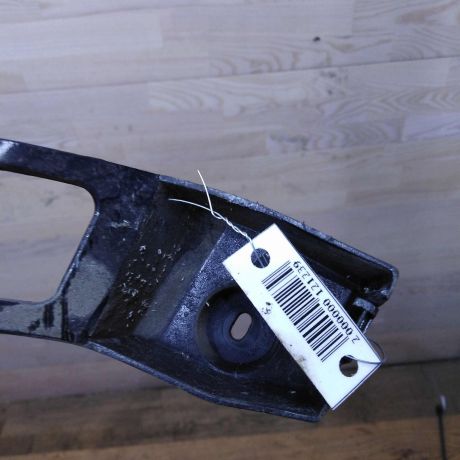 kronstein-krepleniia-zadnego-bampera-srednii-volkswagen-passat-b6-art-20981-big-1