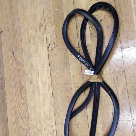 rezinka-uplotnitelnaia-dveri-zadniaia-levaia-ford-fusion-art-20992-big-0