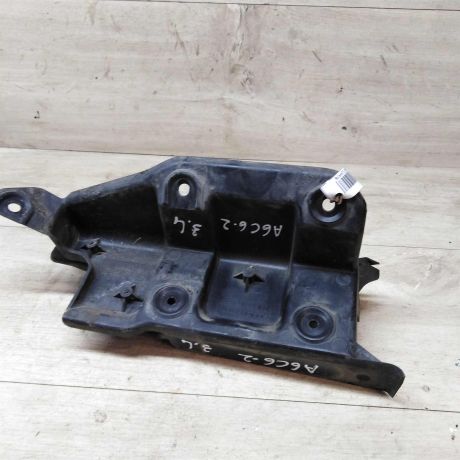 kronstein-zadnii-pravyi-audi-a6-c6-art-21091-big-0