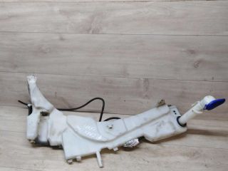 bacok-omyvatelia-lobovogo-stekla-ford-c-max-art-21516