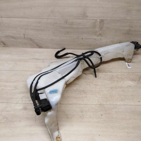 bacok-omyvatelia-stekla-ford-focus-2-rest-art-22079-big-0