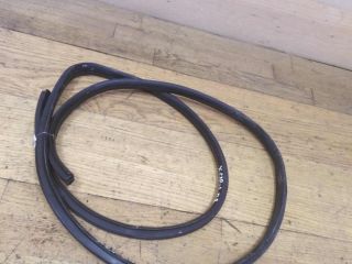 rezinka-uplotnitelnaia-dveri-peredniaia-pravaia-hyundai-solaris-art-22825