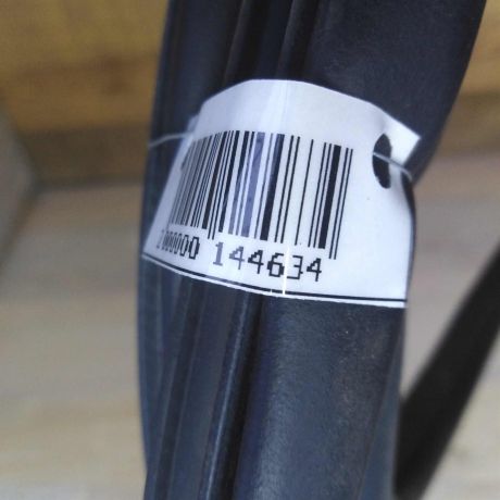 rezinka-uplotnitelnaia-dveri-peredniaia-pravaia-hyundai-solaris-art-22825-big-1