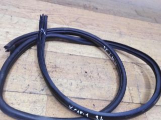 rezinka-uplotnitelnaia-dveri-zadniaia-levaia-hyundai-solaris-art-22844