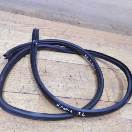 rezinka-uplotnitelnaia-dveri-zadniaia-levaia-hyundai-solaris-art-22844-big-0