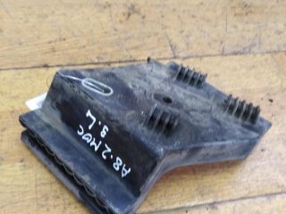 napravliaiushhaia-zadnego-bampera-levaia-audi-a8-d2-art-24822