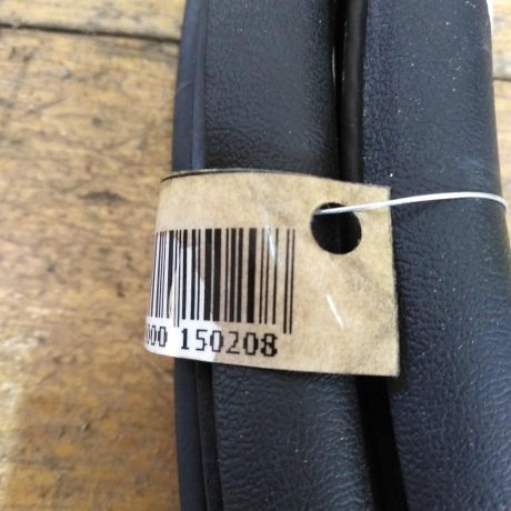 uplotnitelnaia-rezinka-dveri-zadniaia-levaia-opel-astra-h-universal-art-25940-big-1