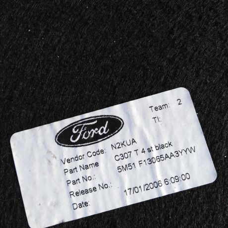 kover-bagaznika-ford-focus-2-do-rest-sedan-art-25944-big-2