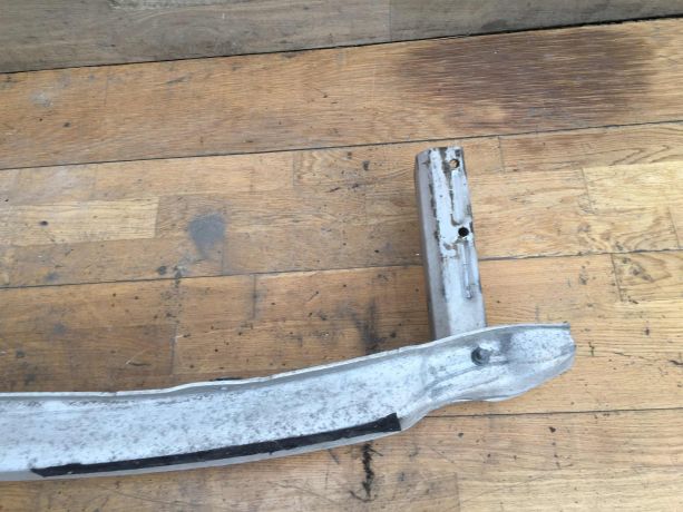 usilitel-zadnego-bampera-audi-a4-b6-8e-art-26344-big-1