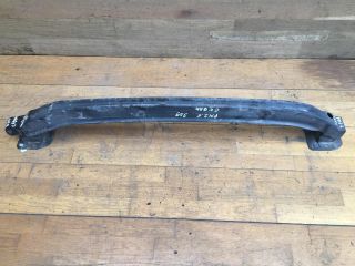 usilitel-zadnego-bampera-renault-megane-2-sedan-art-26347