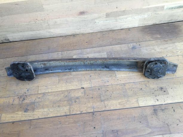 usilitel-zadnego-bampera-peugeot-307-art-26437-big-0