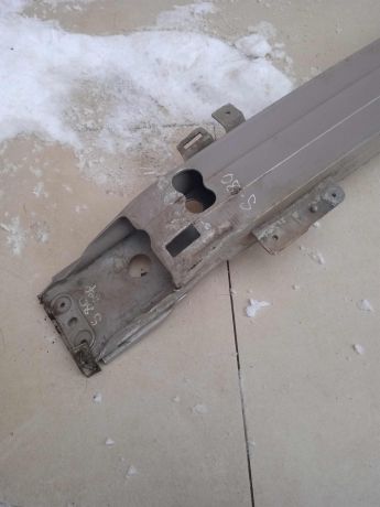 usilitel-perednego-bampera-volvo-s80-defekt-art-26445-big-4