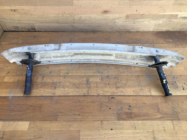 usilitel-zadnego-bampera-bmw-e39-do-rest-sedan-art-26649-big-1