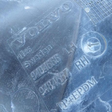 shhitok-vodootvodiashhii-zabo-volvo-s80-art-26826-big-1