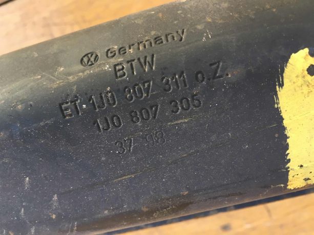 usilitel-zadnego-bampera-volkswagen-golf-4-art-26832-big-2