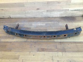 usilitel-perednego-bampera-volvo-s40-art-26835