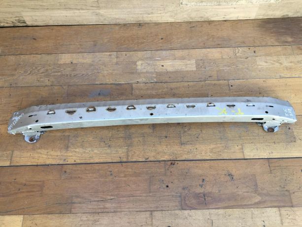 usilitel-zadnego-bampera-toyota-corolla-e120-art-26846-big-0