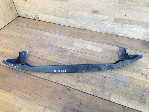 usilitel-perednego-bampera-volkswagen-touran-art-26853-big-0