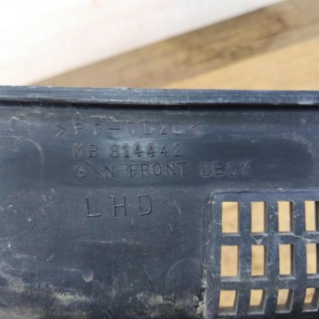 shhitok-pod-steklo-zabo-mitsubishi-galant-7-art-27415-big-1