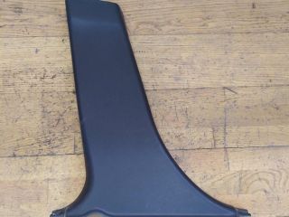 nakladka-srednei-stoiki-salona-levaia-nizniaia-dekorativnaia-mazda-3-bk-xetcbek-art-29766