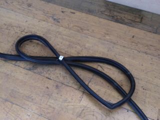 rezinka-uplotnitelnaia-dveri-zadniaia-levaia-mazda-3-bk-xetcbek-art-30013