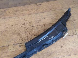 shhitok-sredniaia-cast-pod-steklo-mazda-3-bk-xetcbek-art-30076