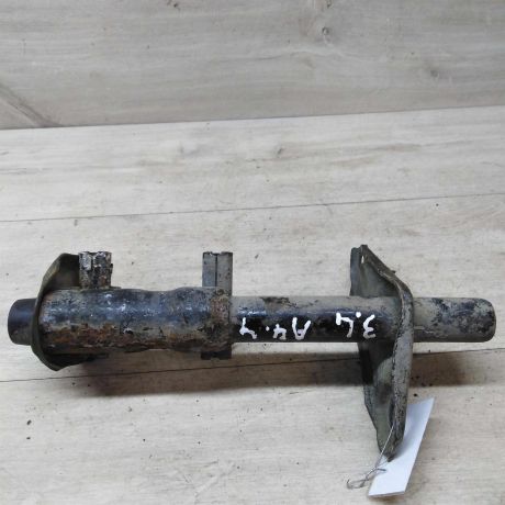 kronstein-levyi-krepleniia-zadnego-bampera-audi-a4-b5-art-30686-big-0