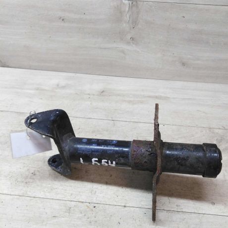 kronstein-levyi-krepleniia-perednego-bampera-volkswagen-passat-b5-art-30687-big-0